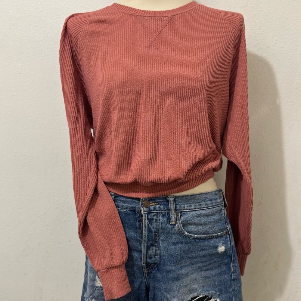 Hollister Women's Rust Crew Neck Sweater